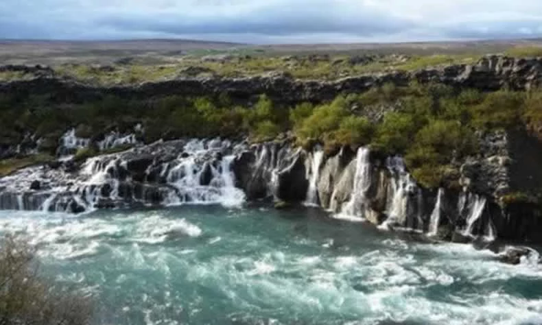 chutes eau islande